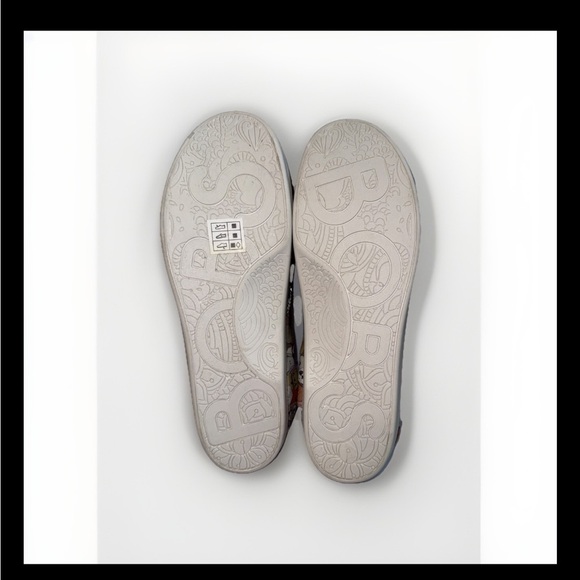 BOBS by Skechers Memory Foam Women’s Size 9.5 Multicolor Dog Pattern Sneakers - Picture 3 of 6